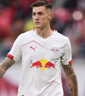 staf-mu-nilai-sesko-lebih-hebat-dari-hojlund