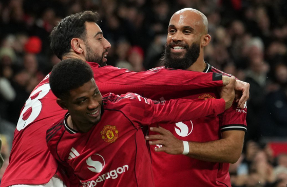 protes-fans-mu-untuk-setan-merah-imbang-lawan-bournemouth