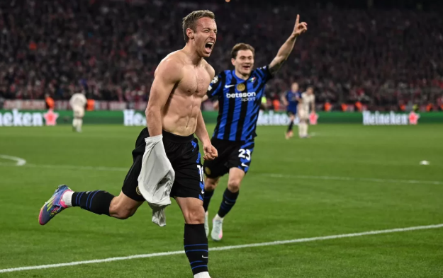 selebrasi-gol-paling-emosional-dalam-sepak-bola