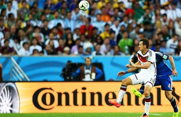 Perkembangan Sponsorship dalam Industri Sepak Bola