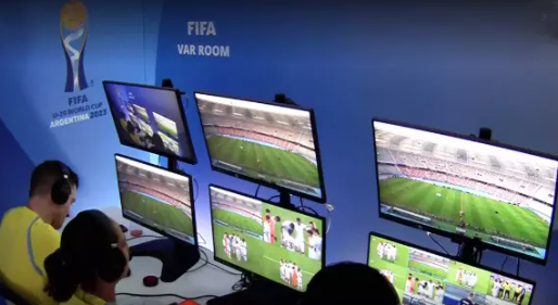 Teknologi VAR dalam Pertandingan Sepak Bola Modern 2026