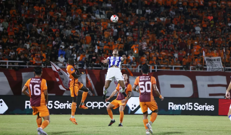 Borneo FC vs Persib Imbang dalam Duel Puncak Klasemen